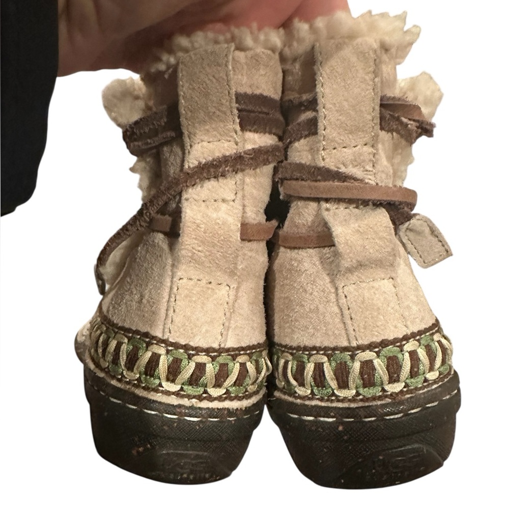 UGG Australia Suede Ankle Boots 7 Cove 5178 Shoes - Picture 4 of 10